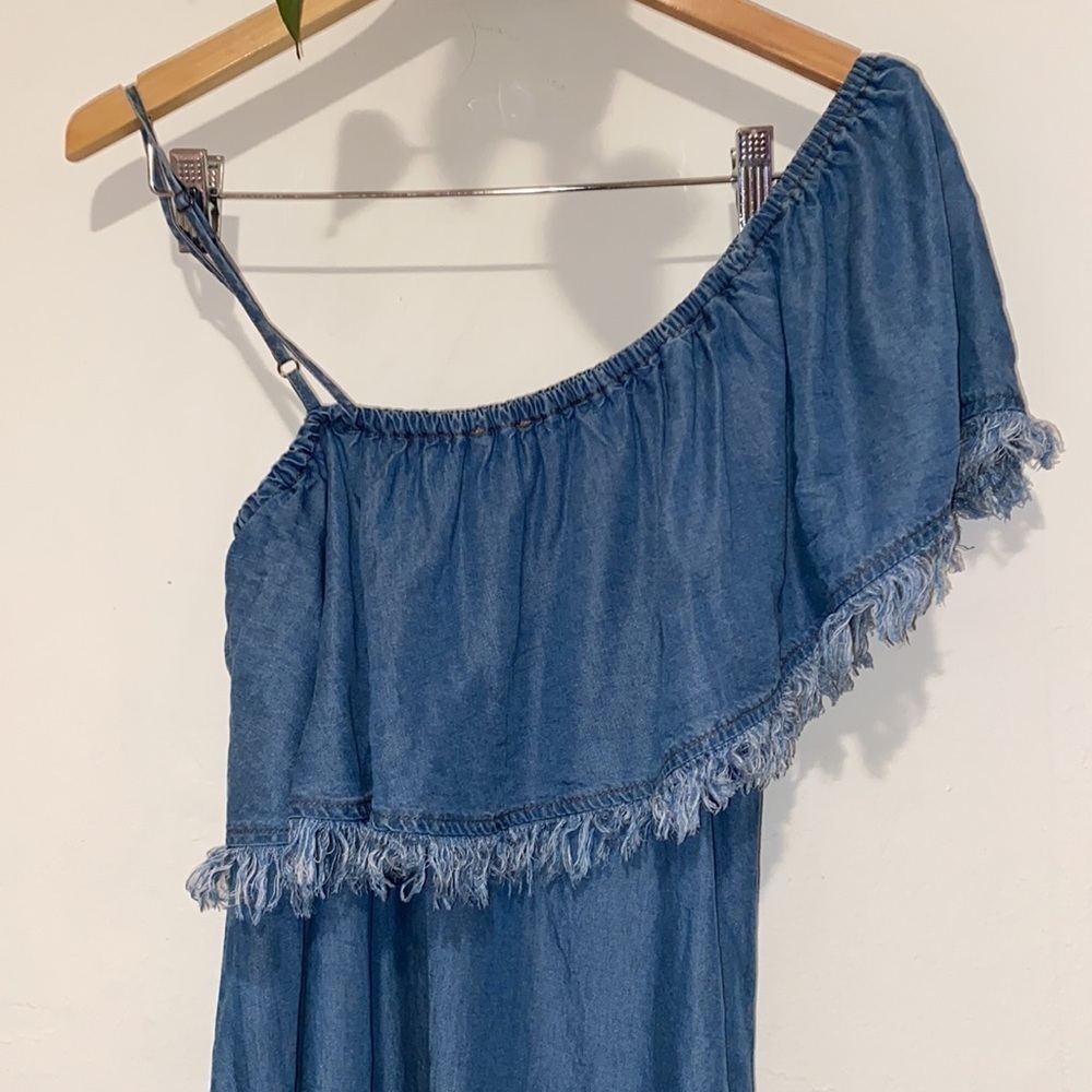 cute sleeveless scoop dress